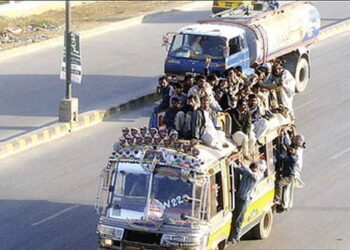 Public transport in karachi