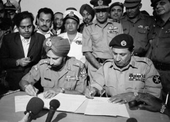 Pakistani Army Surrenders at Dhaka 16th December 1971