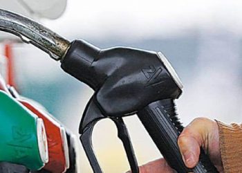 Govt likely to hike Petrol Prices