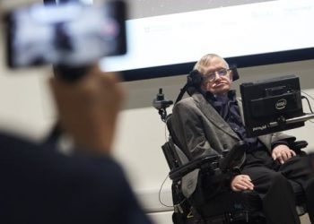 Stephen Hawking dead