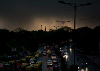 thunderstorms hits northern India