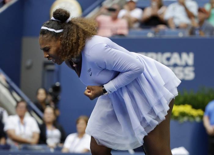 Serena Williams turns it on, hits 18 aces in US Open victory