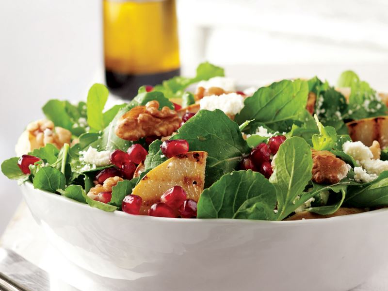 Arugula Salad with Walnuts (Turkish)