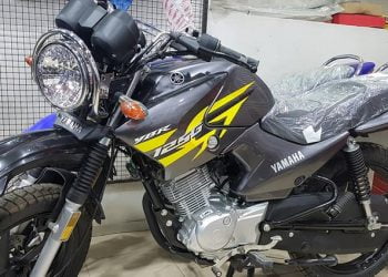 Yamaha Pakistan adds a new stylish colour in Yamaha YBR 125 G 2018 Motorbike. The images surfaced on Social media yesterday.