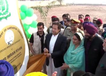 PM Khan lays foundation Stone of Kartarpur Corridor