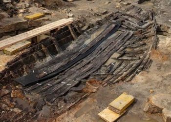 Historic 180 Year Old Boat Discovered in Australia