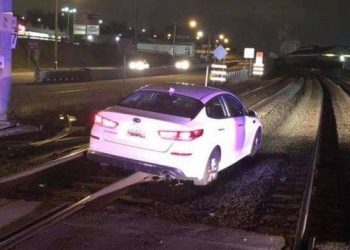 Woman Driver: GPS told me to drive on Rail Track