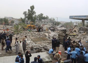 CDA & ICT Anti-Encroachment Drive continues 3rd day on G.T Road