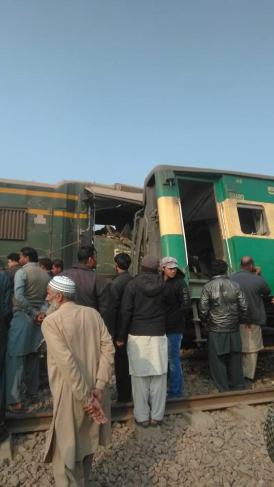 Shalimar Express & Millat Express collision [Exclusive Images]