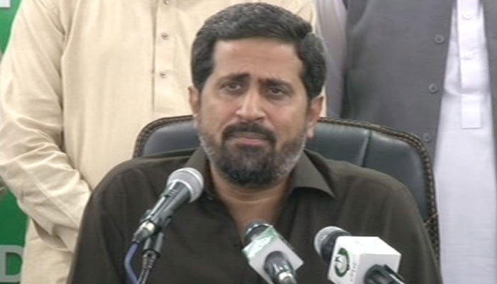 PM kicks Sacks Fayyaz Chohan on derogatory comments