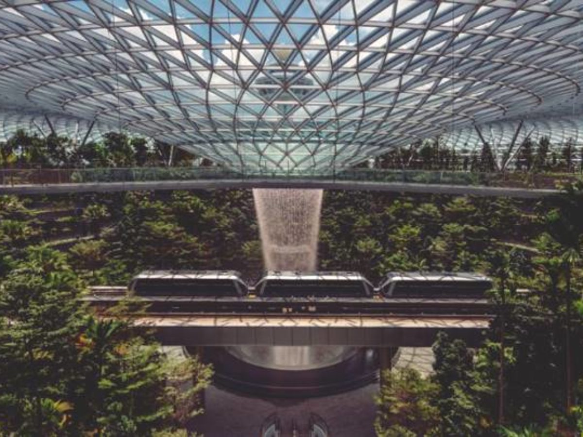 Singapore Airport Opens World S Largest Indoor Waterfall