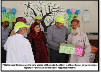 PTCL Razakaar organizes Box of Happiness