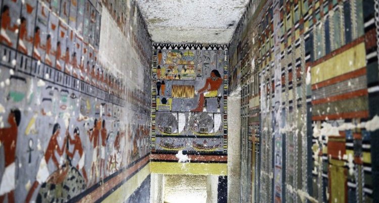 Egypt Unveils Newly Discovered Khuwy Tomb