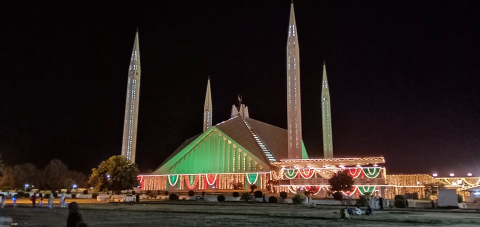 Realme 3 Rear Camera Result: Faisal Masjid, Islamabad