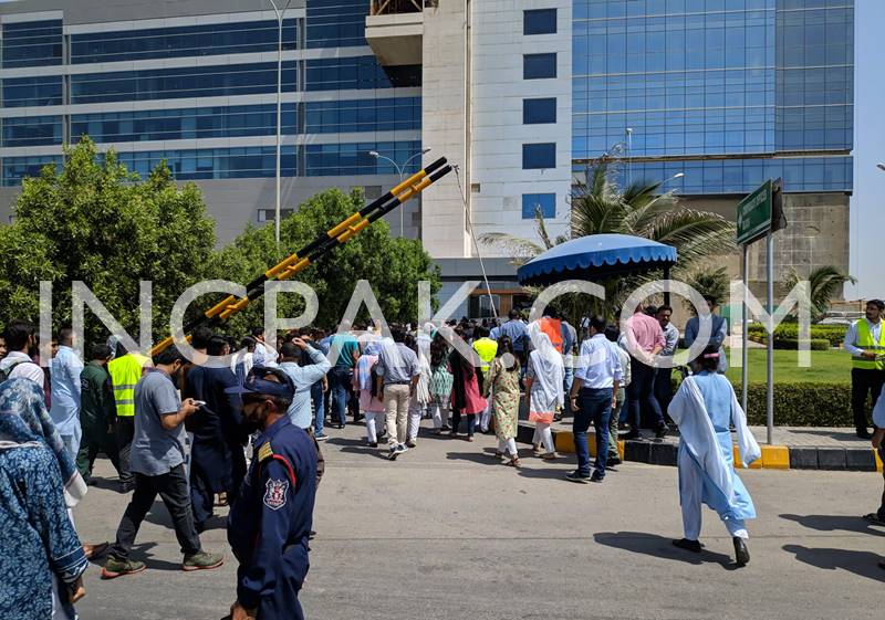 KARACHI: Dolmen Mall Clifton evacuated