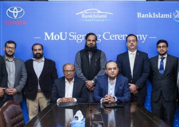 BankIslami signs MoU with Indus Motor Company