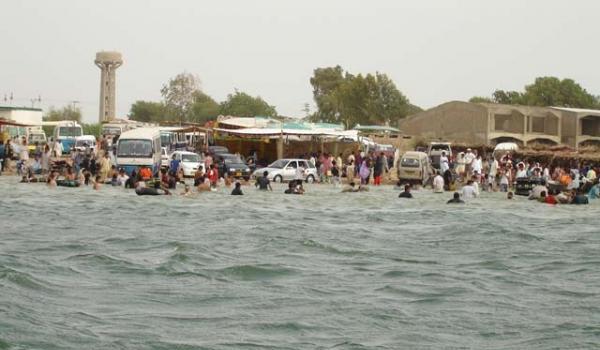 Keenjhar Lake, Boat Overturns