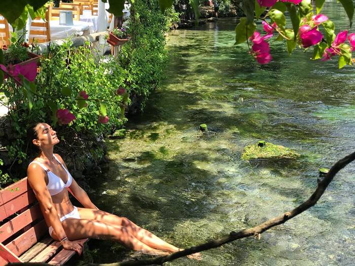 Hande Subasi, Hande Subasi Bikini Pictures, Hande Subasi Pictures, Ertugrul