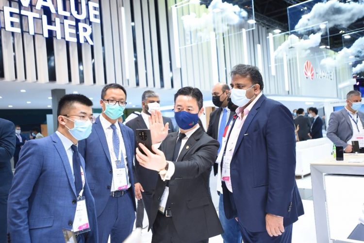 Fawad Chaudhry visits GITEX Technology Week 2020