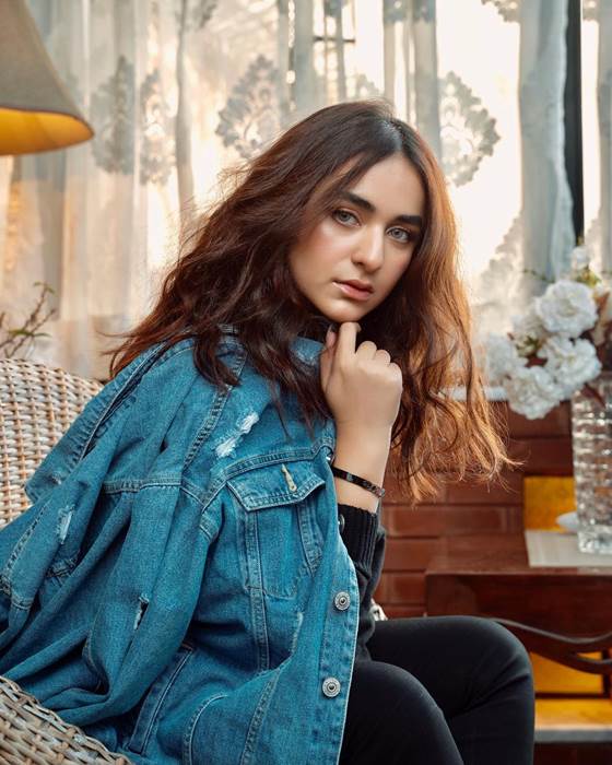 Top 10 Leading Pakistani Drama Actresses INCPak