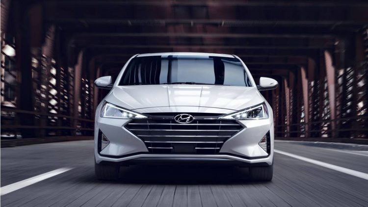 Hyundai Elantra, Hyundai Elantra Pakistan, Hyundai Elantra Front