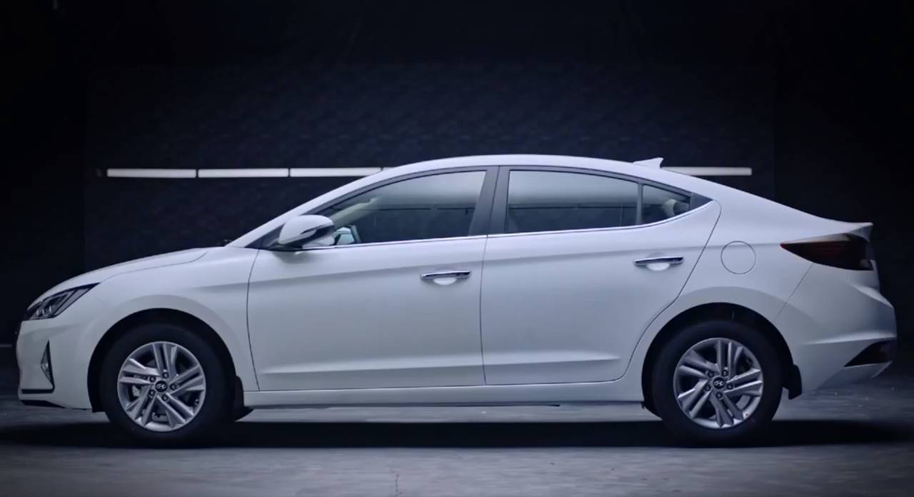 Hyundai Elantra Launched in Pakistan Specs and Features INCPak