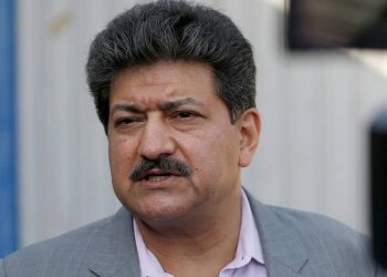 Hamid Mir Challenges Internet Slowdown in IHC