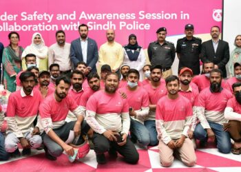 Sindh Traffic Police holds road safety training session for foodpanda riders