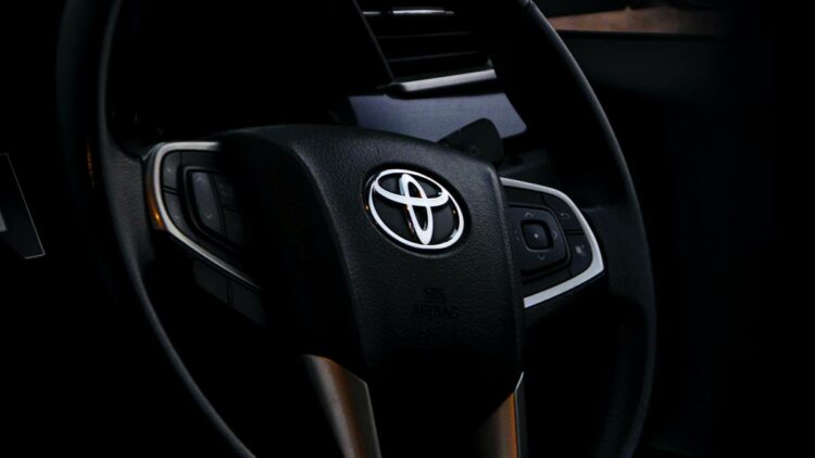 Toyota Bookings, Toyota Cars, Toyota Pakistan, Indus Motor Company, IMC