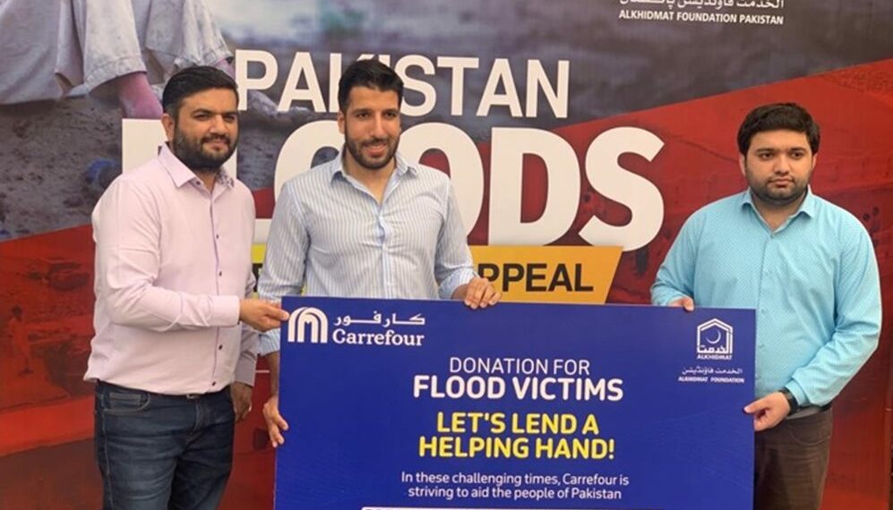 ​Carrefour Pakistan supports flood victims with food donations