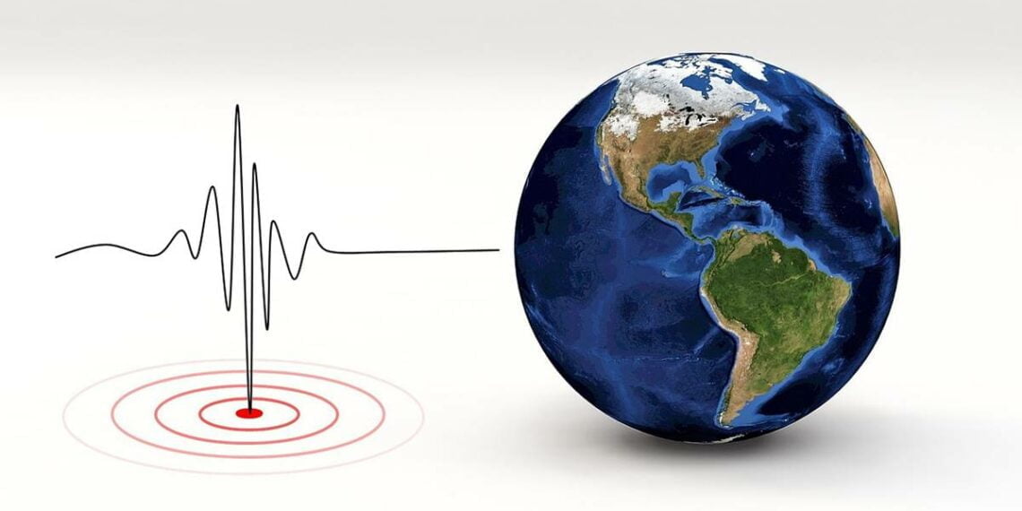 Powerful 7.6 Magnitude Earthquake Hits Mexico