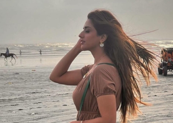 Jannat Mirza, Beach Pictures