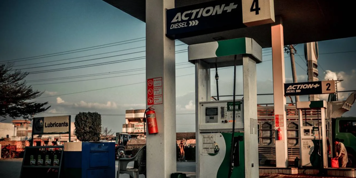 Latest Petrol Prices in Pakistan - 1 March 2024