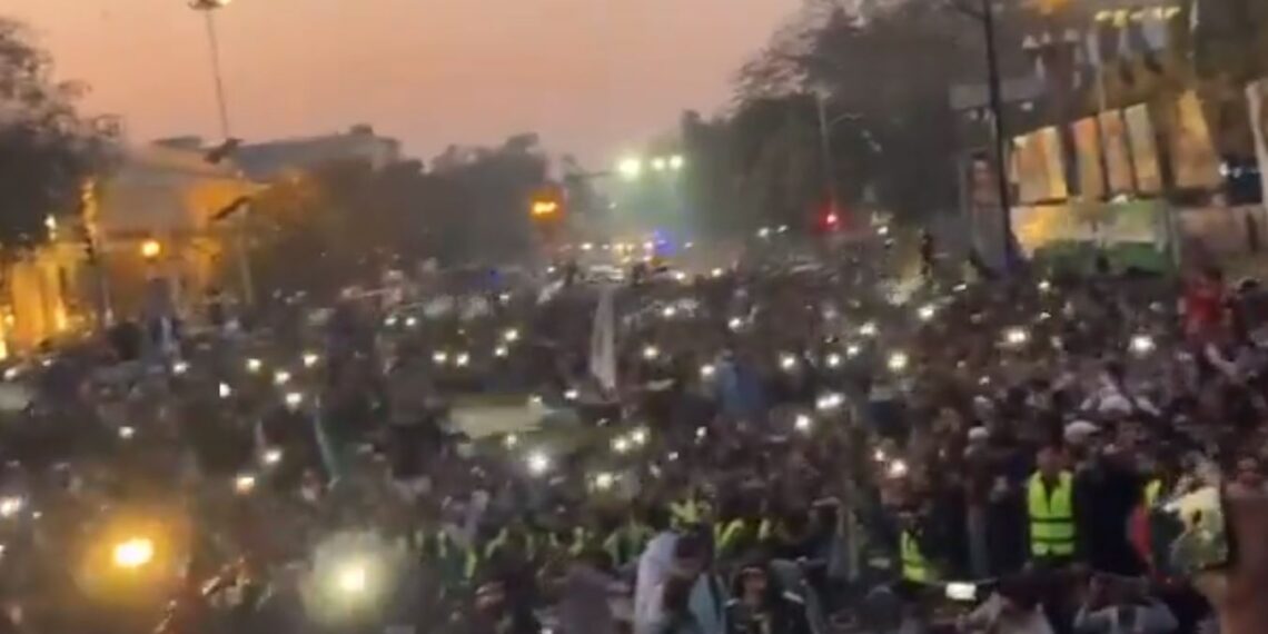 TLP Holds Protest in Karachi and Lahore Over Alleged Election Rigging