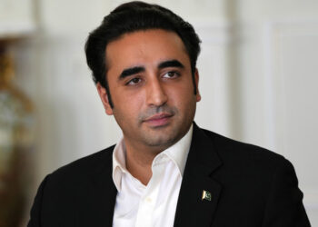 Mobile Phone services must be restored: Bilawal Bhutto Zardari