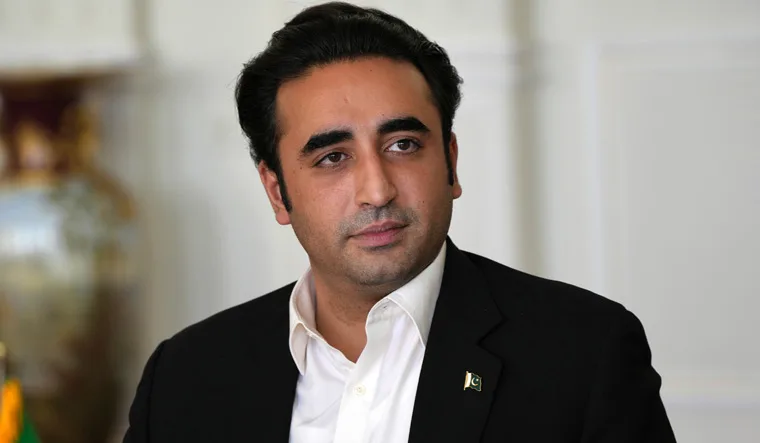 Mobile Phone services must be restored: Bilawal Bhutto Zardari