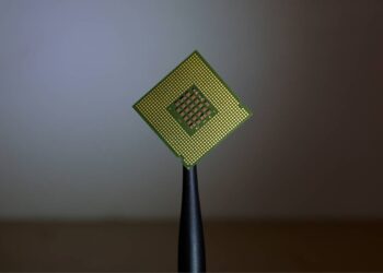 Xiaomi to Launch Self-Development Chips for Flagships