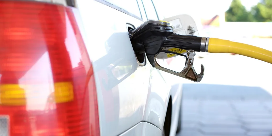 Petrol Prices in Pakistan Expected from 16 February 2024