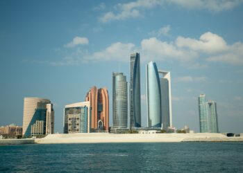 Abu Dhabi Announces Yas Canal Housing Project