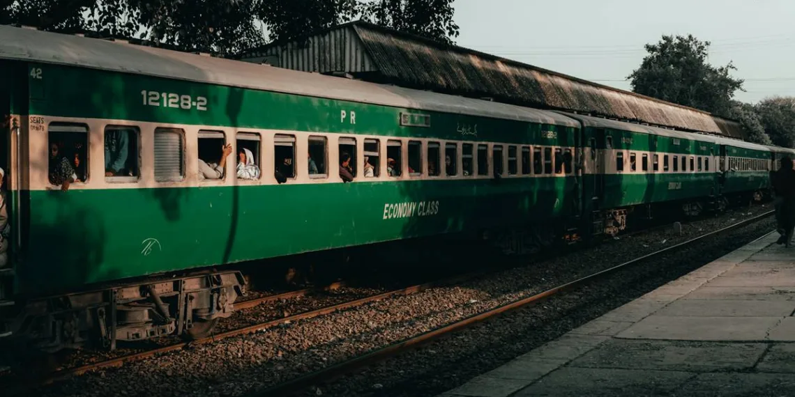 Pakistan Railways Announces Special Eid Trains