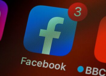 Facebook and Instagram Restored After Worldwide Outage