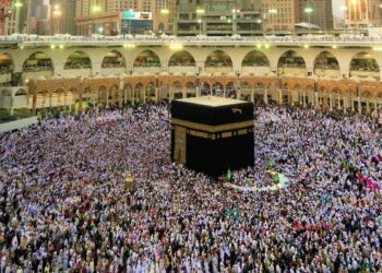 Saudi Arabia Restricts Access to Kaaba Courtyard to Umrah Pilgrims