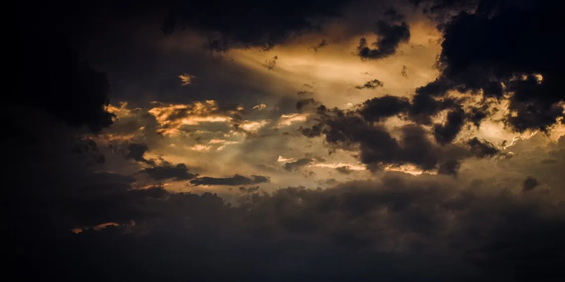 Pakistan Weather Update: Heavy Rains and Thunderstorms Forecasted Across the Country