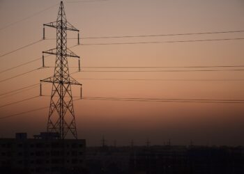 Govt Seeks 25% Hike in Electricity Tariff to Manage Power Sector Revenue