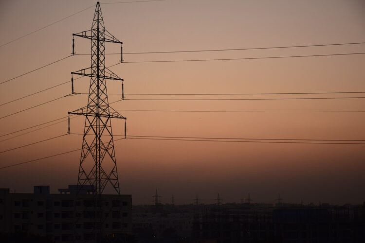 Govt Seeks 25% Hike in Electricity Tariff to Manage Power Sector Revenue