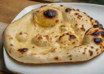 Karachi Sees Drop in Price of Roti, Naan, Sugar, and Flour