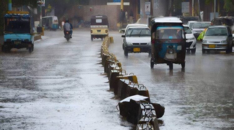 Weather Update: PDMA Warns of Heavy Rainfall in Karachi