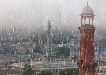 Weather Update: Rain and Gusty Winds Expected in Lahore and Parts of Punjab