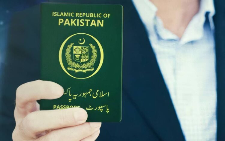 Pakistan Govt to Suspend Passports for Asylum Seekers Abroad