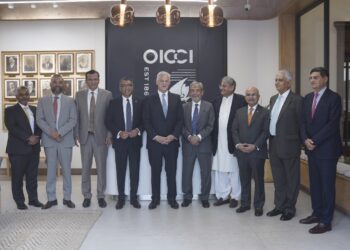 Group CEO of Standard Chartered Bank Bill Winters Visits OICCI